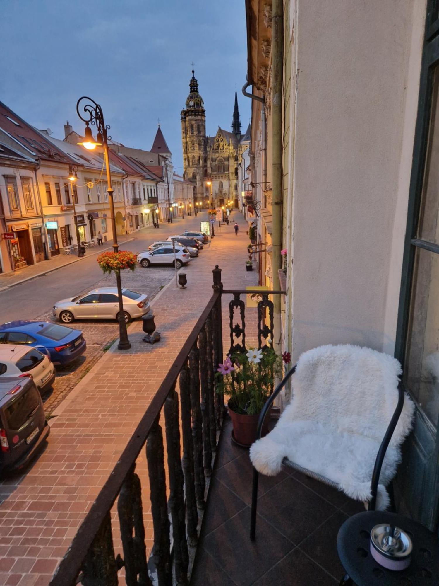 Marina Old Town Apartment Košice Exteriör bild